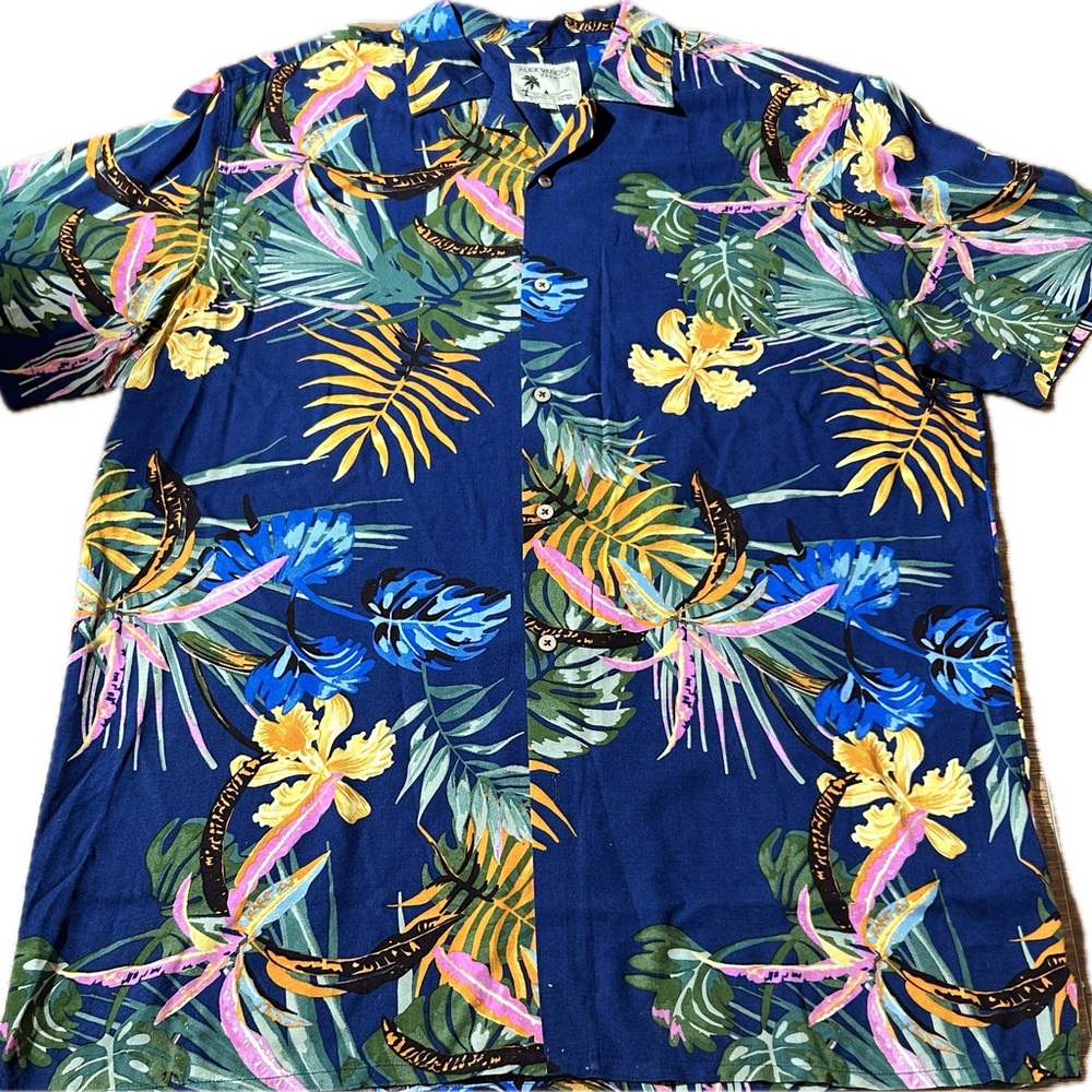 Alex Vando ~ Casual Button Down Hawaiian Shirt ~ Short Sleeve ~Men's ~Size Large
